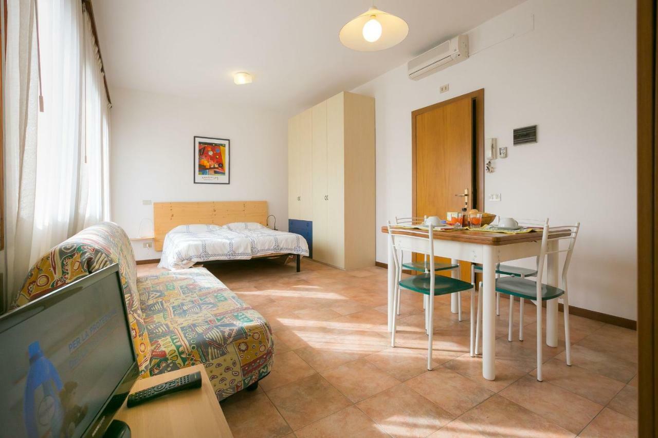 Residence Cristallo Caorle Exterior foto